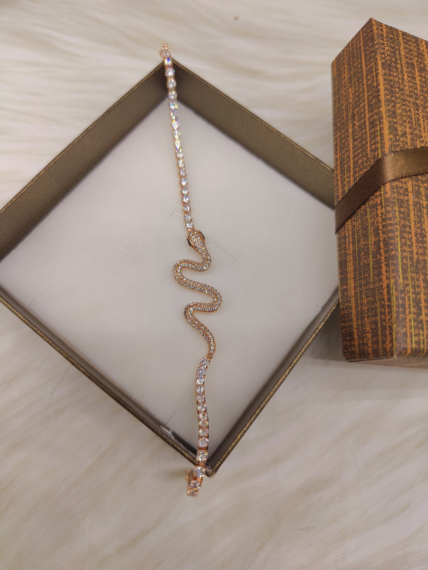 Rosegold Anti Tarnish Snake Style Chain Bracelet