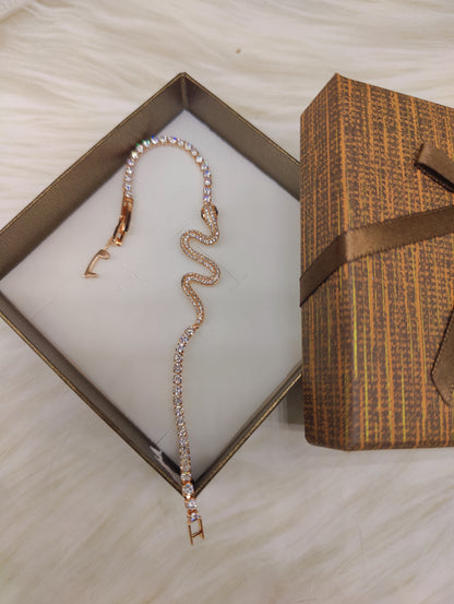 Rosegold Anti Tarnish Snake Style Chain Bracelet