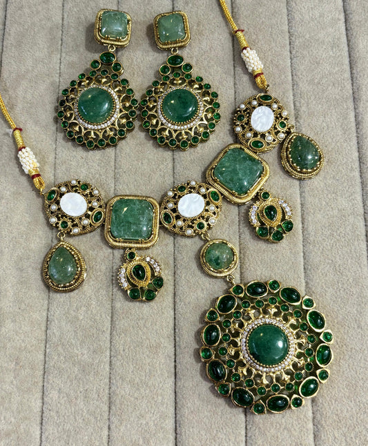 Asiya Doublet stones necklace set