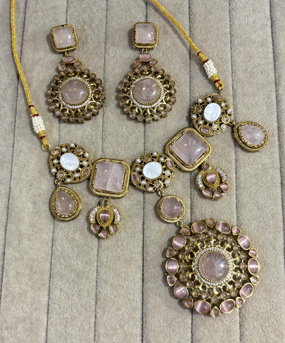 Asiya Doublet stones necklace set